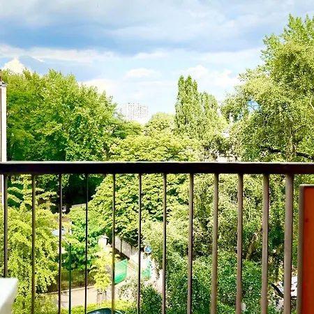 Cozy Washington Avenue *