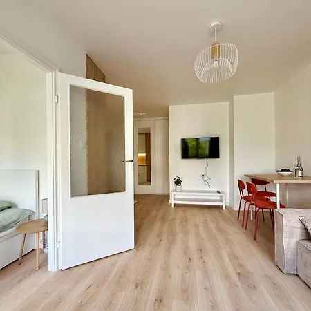 Cozy Washington Avenue *