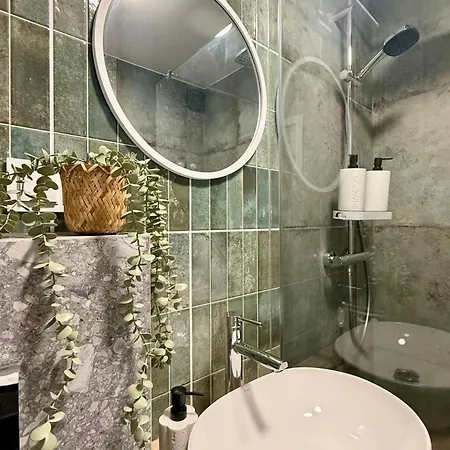 Cozy Washington Avenue Apartment Warschau