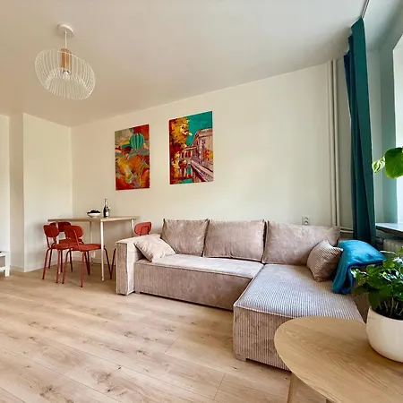 Cozy Washington Avenue Apartment Warschau